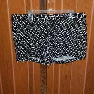 Black and white short